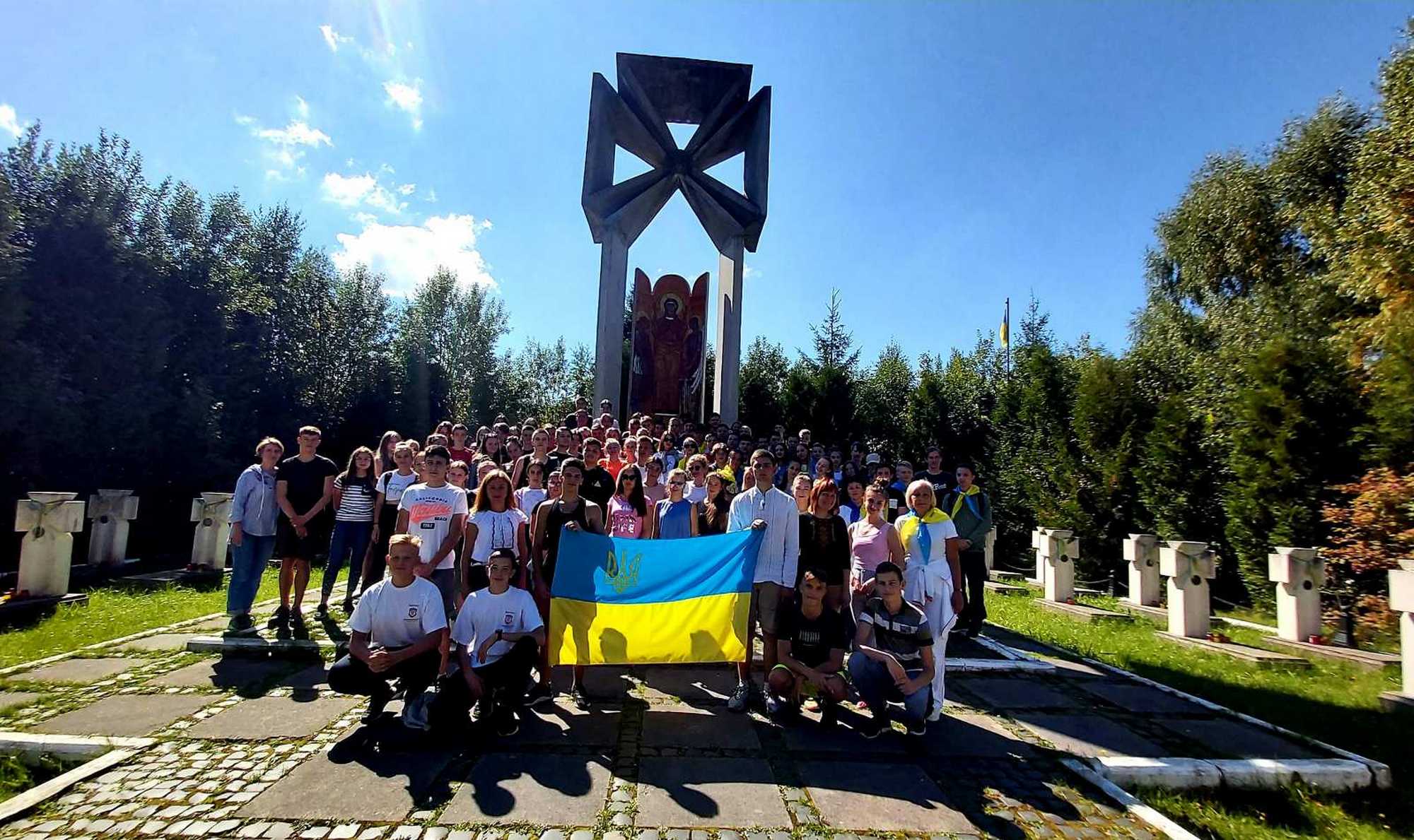 «Там на горі, на Маківці…»