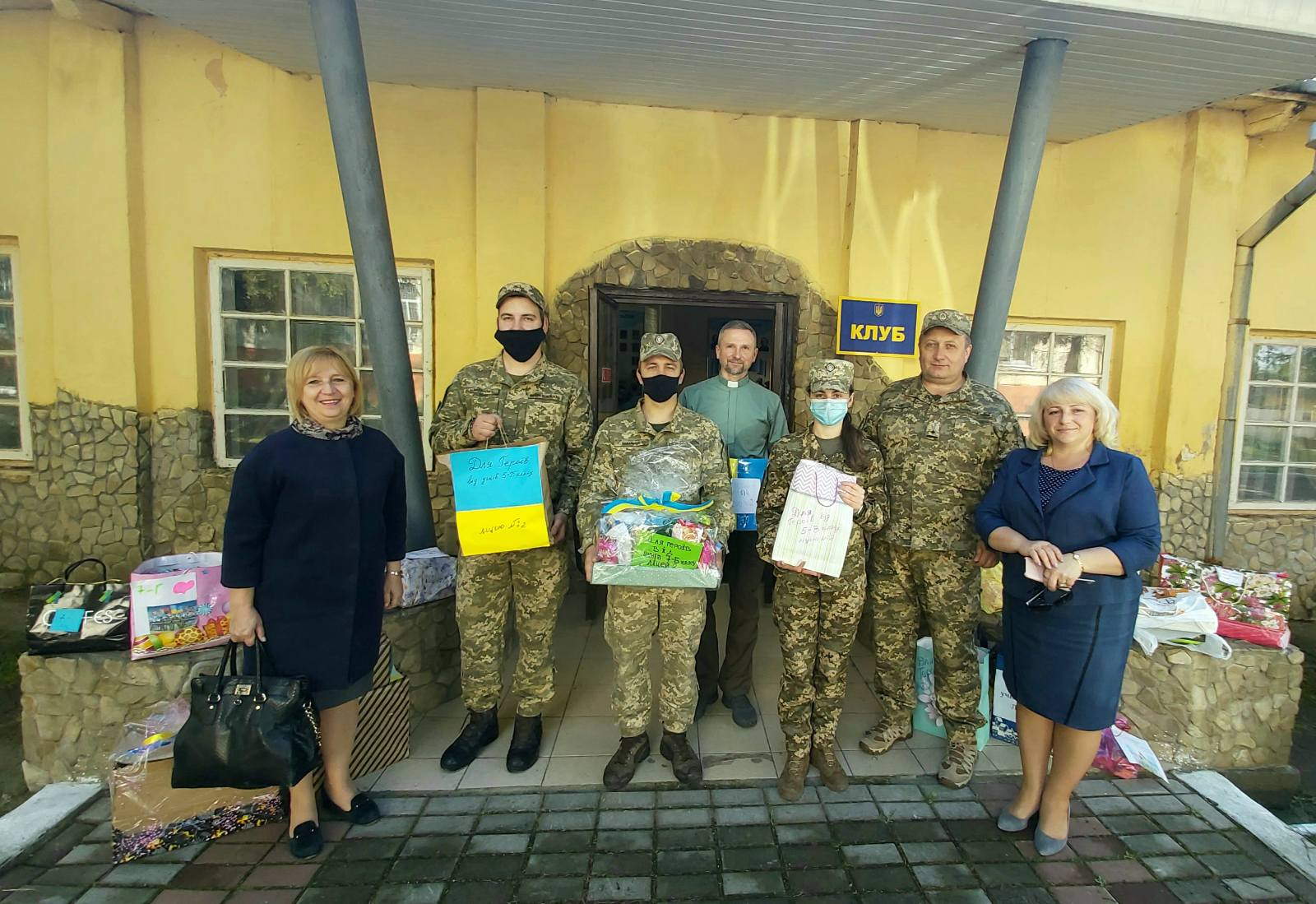 НАШИМ ГЕРОЯМ – НАШІ СЕРЦЯ!