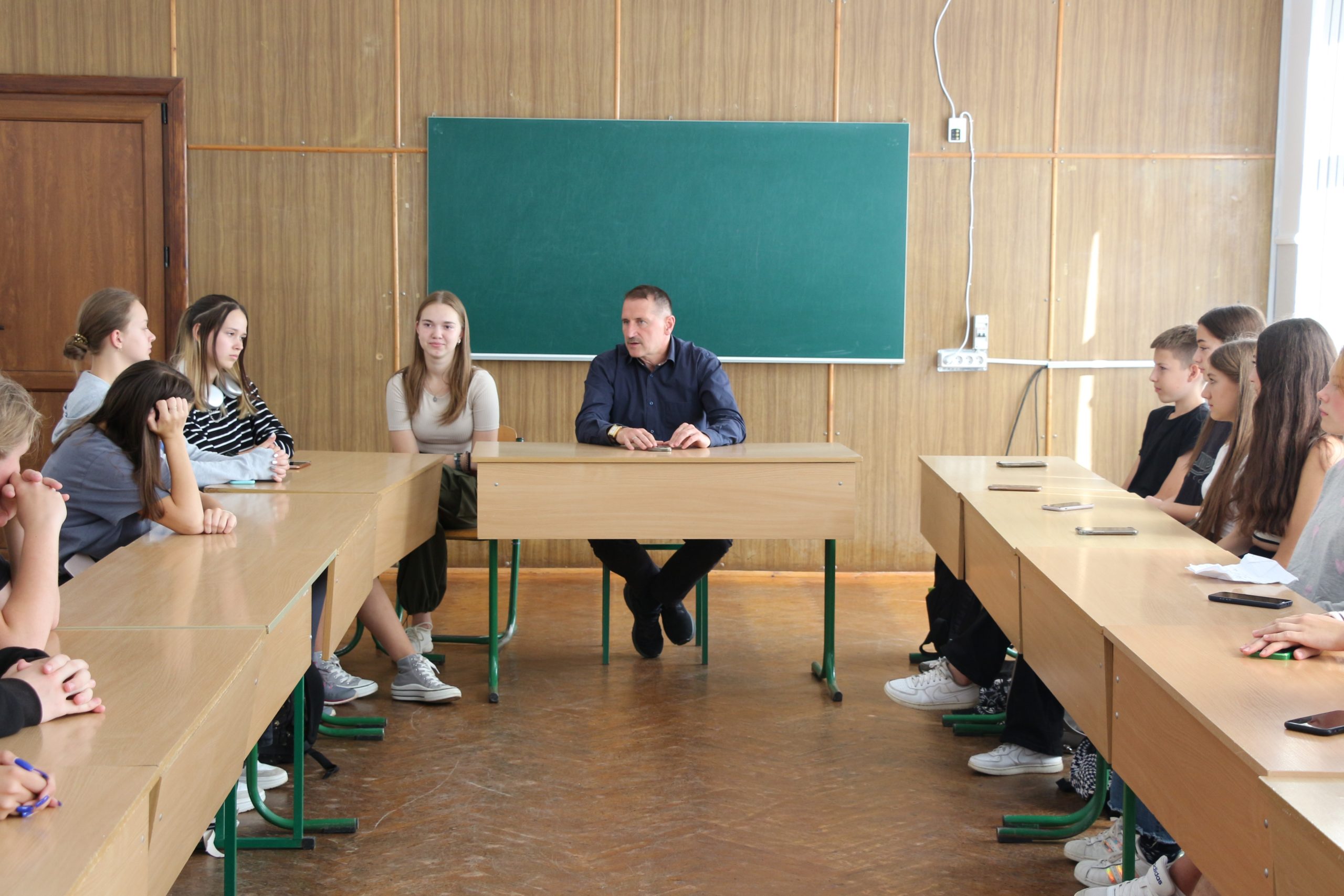 Юні активні дрогобичани долучаються до формування планів розвитку громади на 2024 рік