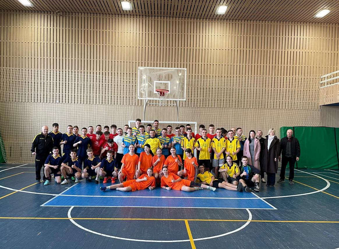 “Пліч-о-пліч всеукраїнські шкільні ліги” // футзал