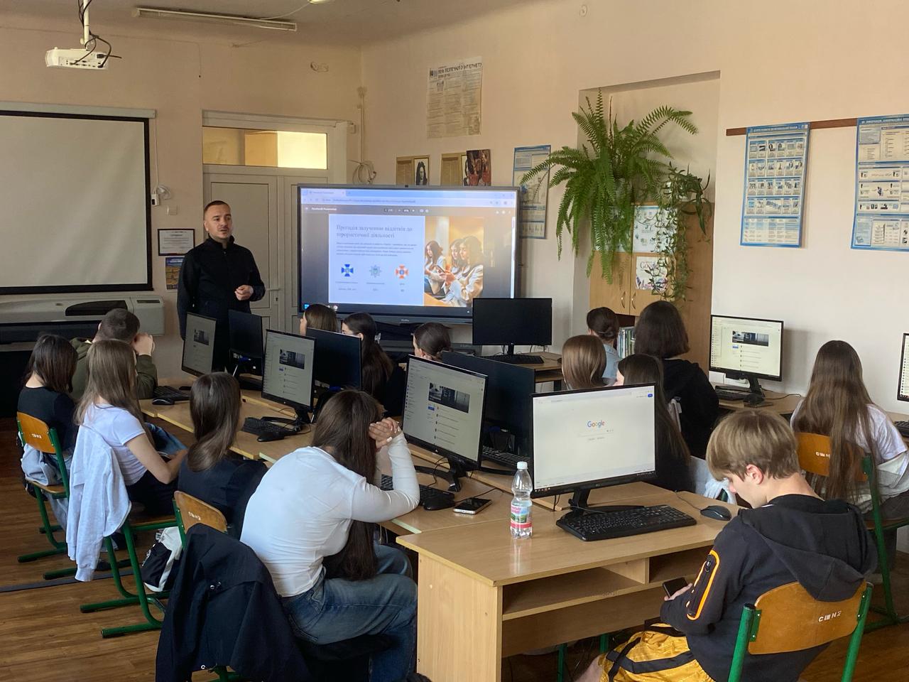 І ЗНОВУ ПРО ВАЖЛИВЕ! «Легкі гроші – смертельні наслідки: як не потрапити у пастку російських спецслужб»